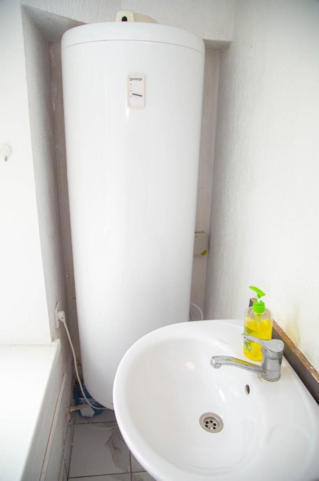 Sun City Hostel 4 Kiev Bagian luar foto