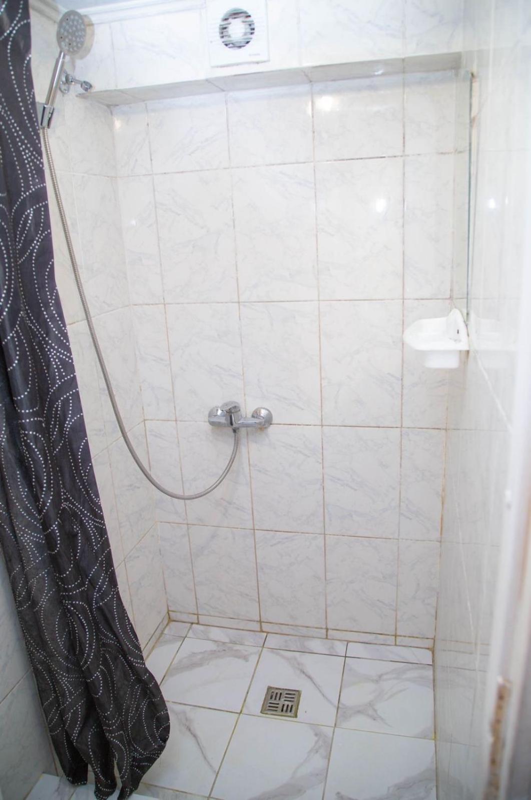Sun City Hostel 4 Kiev Bagian luar foto